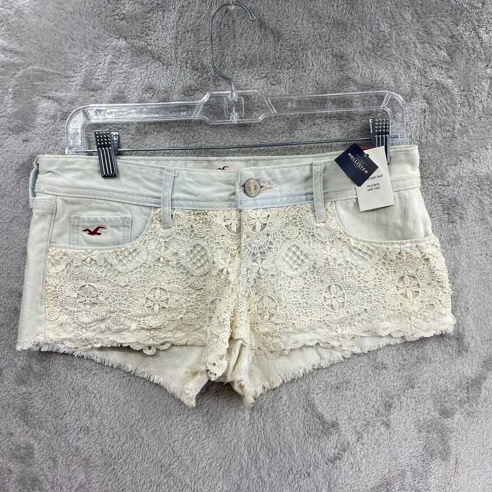 Hollister Crochet Lace Front Denim Shorts Cream Distressed Boho Size 3 W26 EUC!
